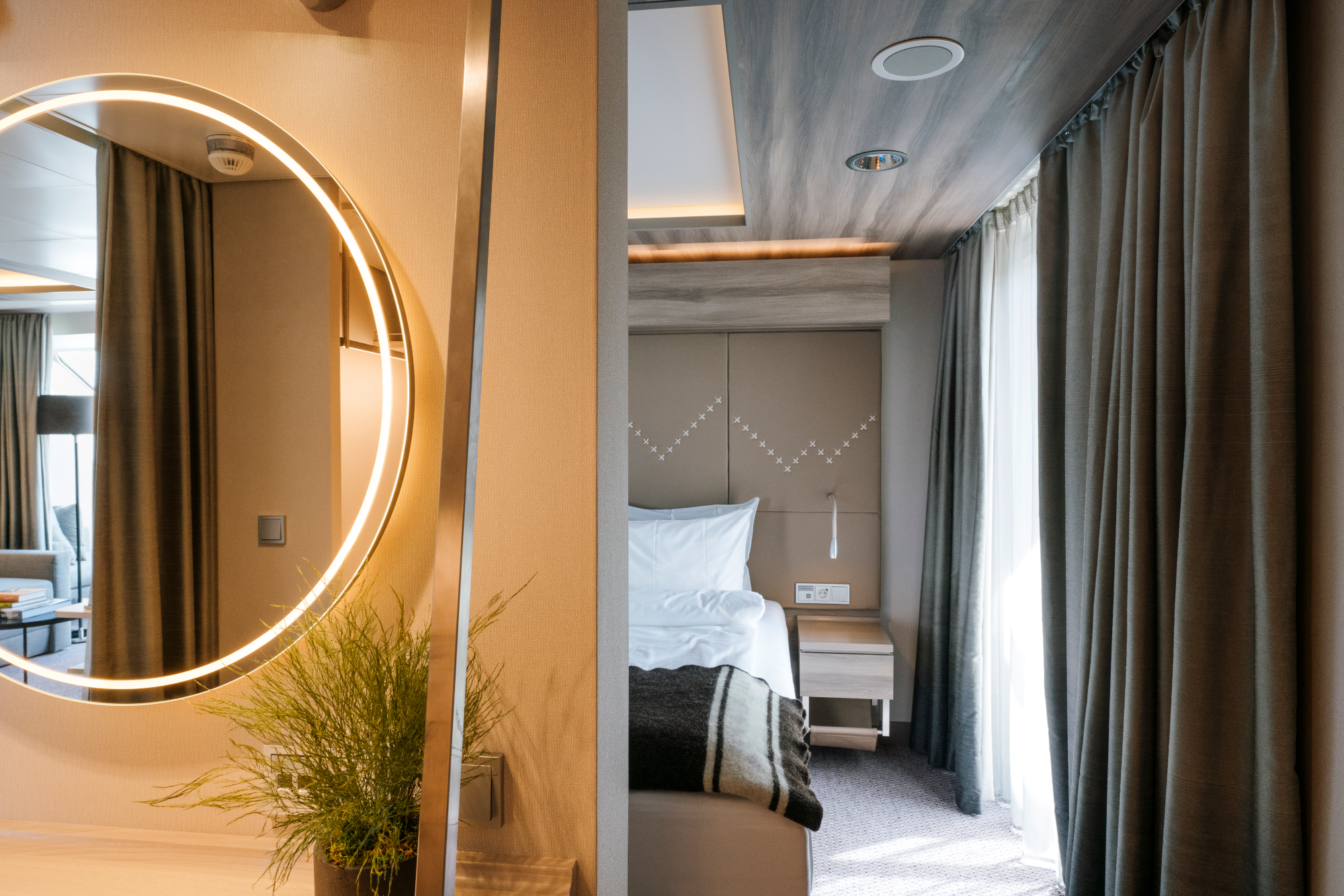 MyCruise Hurtigruten MS-Roald-Amundsen Kahytter Suite MD2